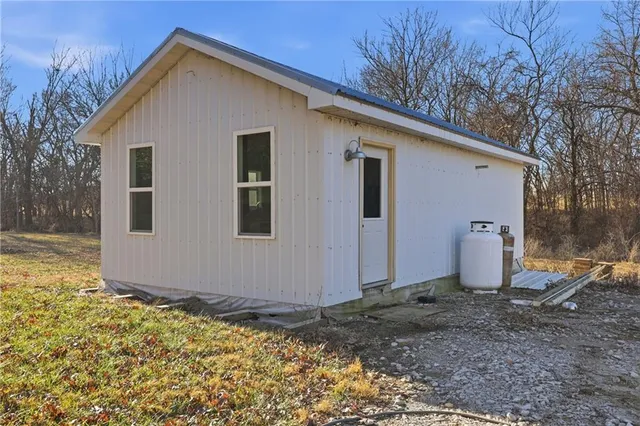 $925,000 | 16289 U Highway, Mayview, MO 64071