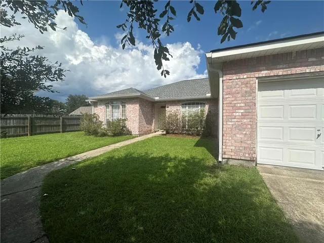 $295,000 | 1002 Janette Court, Slidell, LA 70461
