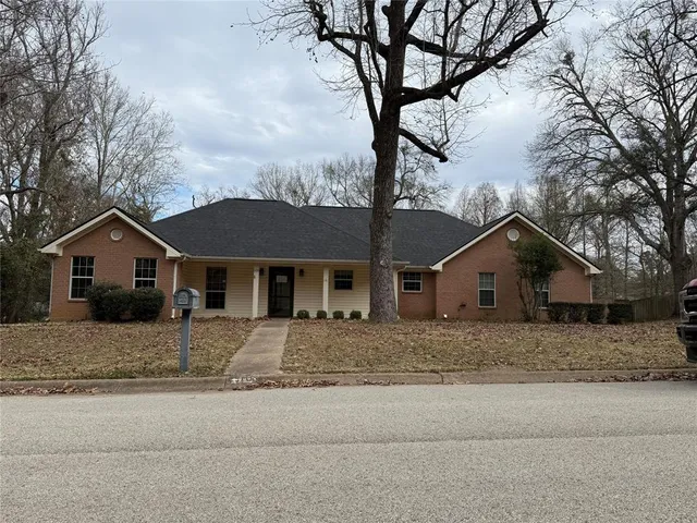 $213,000 | 108 Ridglea Lane, Henderson, TX 75652