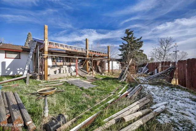 $520,000 | 9421 Wigwam Way, Unit GOLDEN VALLEY TO WIGWAM IS A DIRT ROAD, Reno, NV 89506