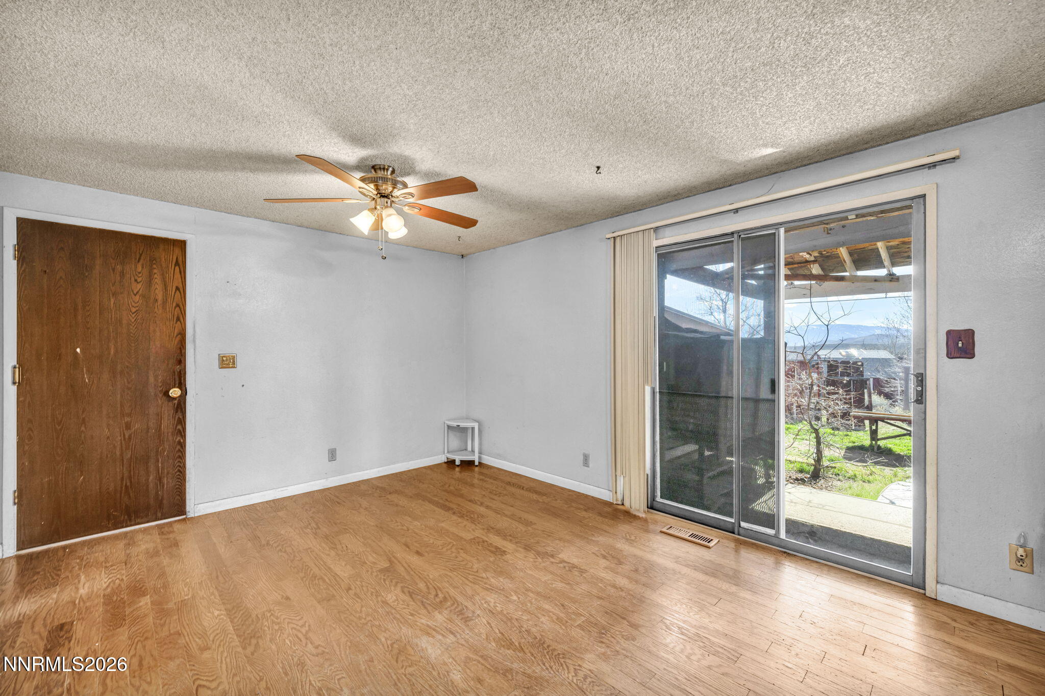 9421 Wigwam Way Reno, NV 89506 - Photo 8 of 45 40-web-or-mls-9421-wigwam-way