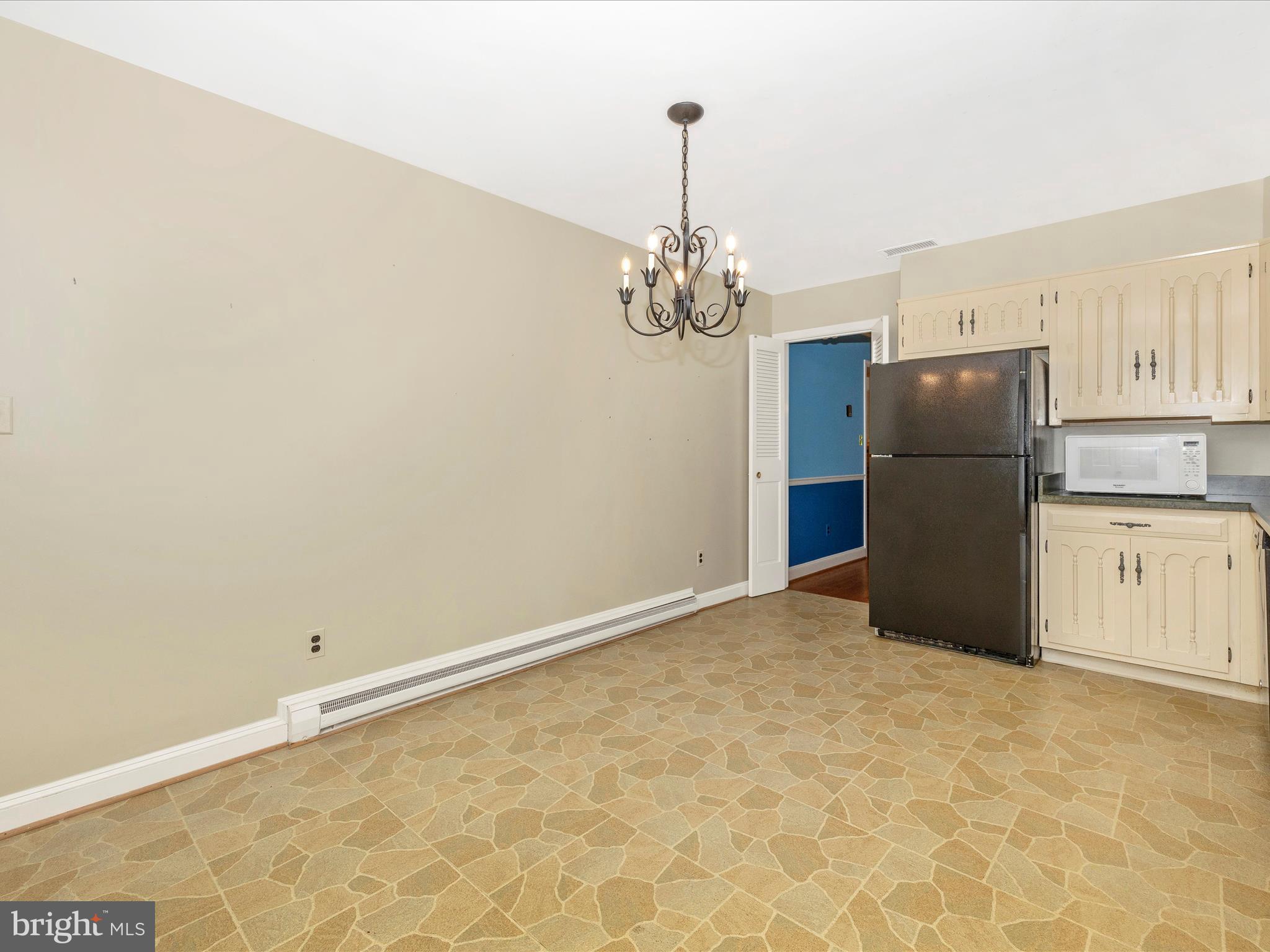 4189 Ten Oaks Road Dayton, MD 21036 - Photo 22 of 61 Kitchen