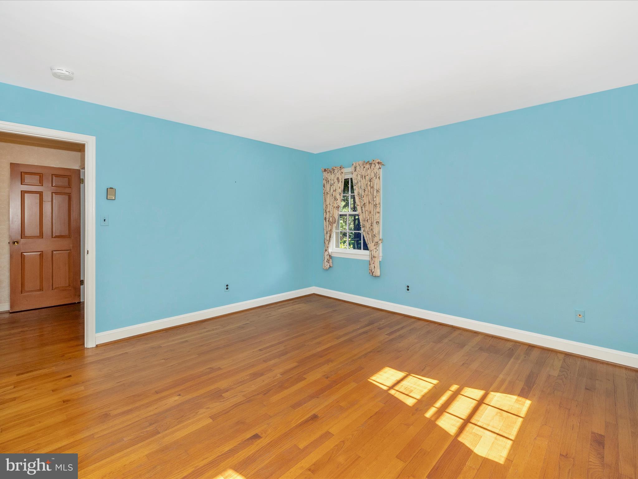 4189 Ten Oaks Road Dayton, MD 21036 - Photo 32 of 61 Bedroom