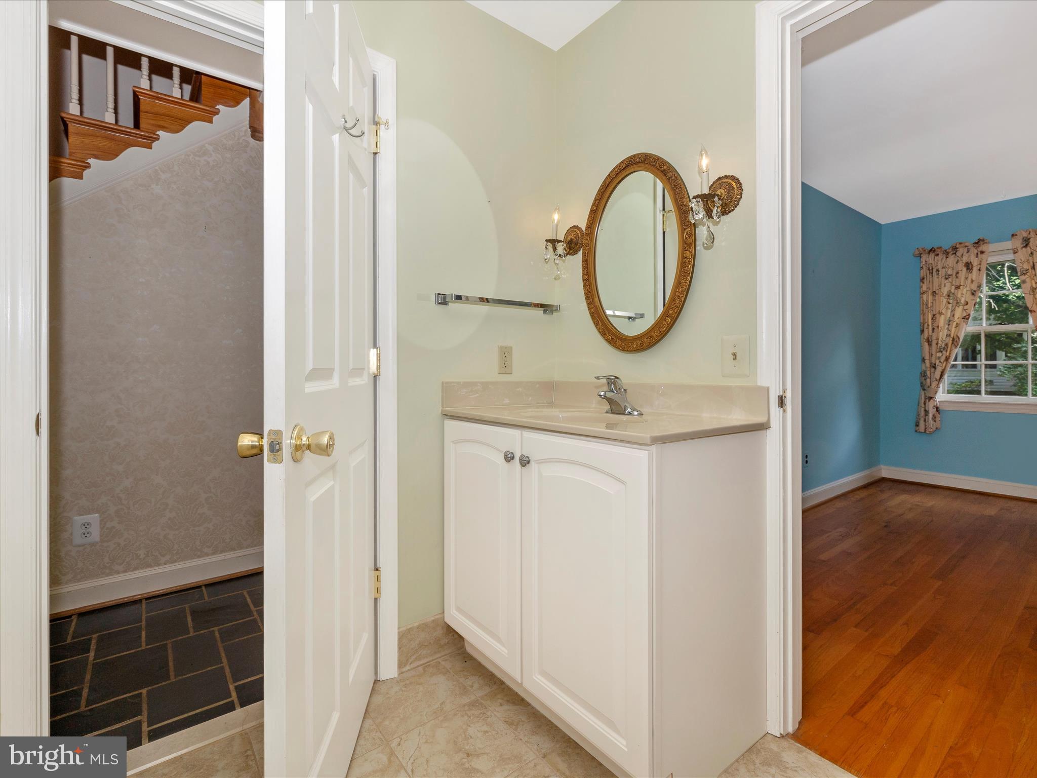 4189 Ten Oaks Road Dayton, MD 21036 - Photo 33 of 61 Bathroom