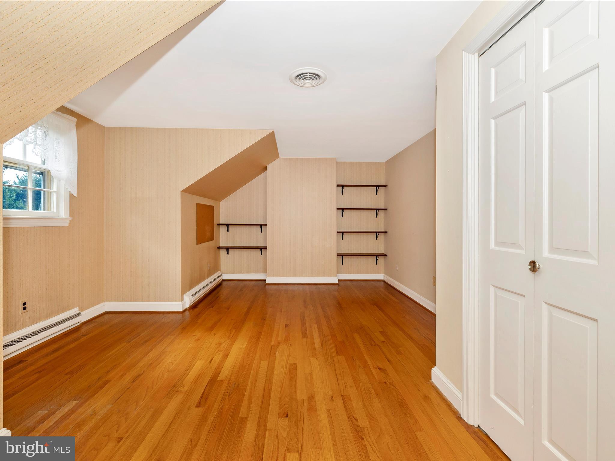 4189 Ten Oaks Road Dayton, MD 21036 - Photo 43 of 61 Bedroom 3