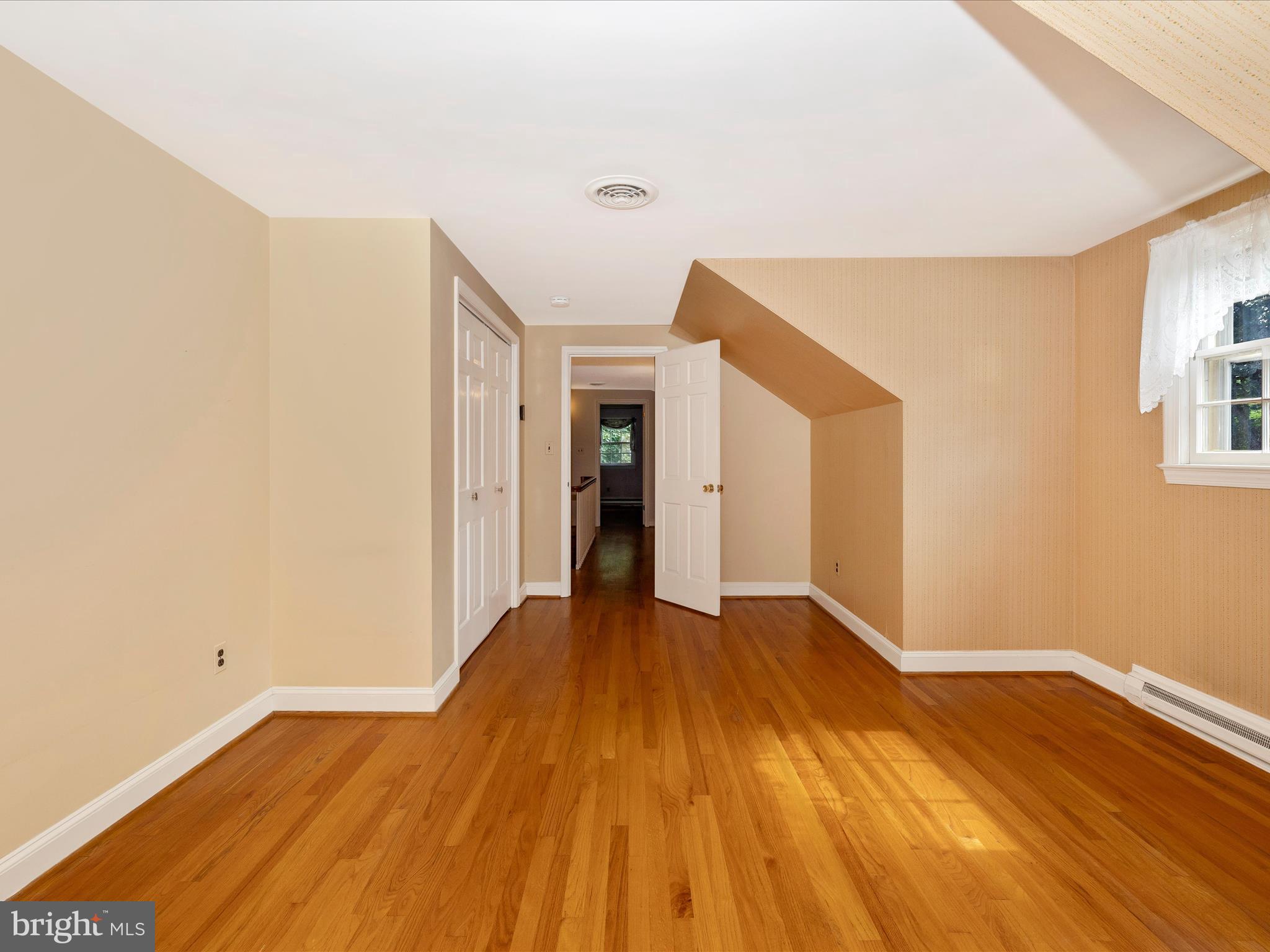 4189 Ten Oaks Road Dayton, MD 21036 - Photo 45 of 61 Bedroom 3