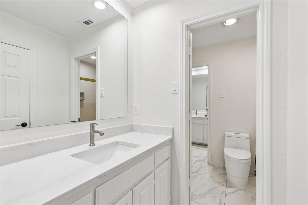 4127 Manorview Lane Dallas, TX 75228 - Photo 31 of 40