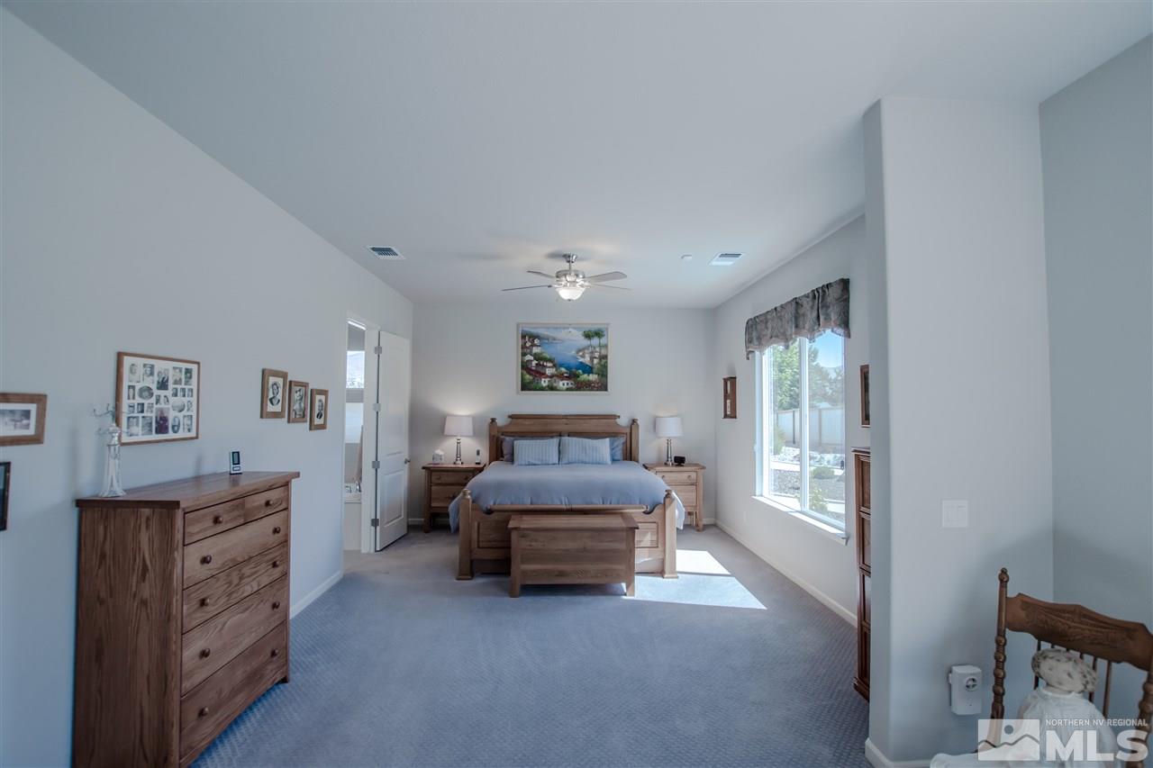 930 Broderick Trail Reno, NV 89523 - Photo 8 of 25 a living room with furniture