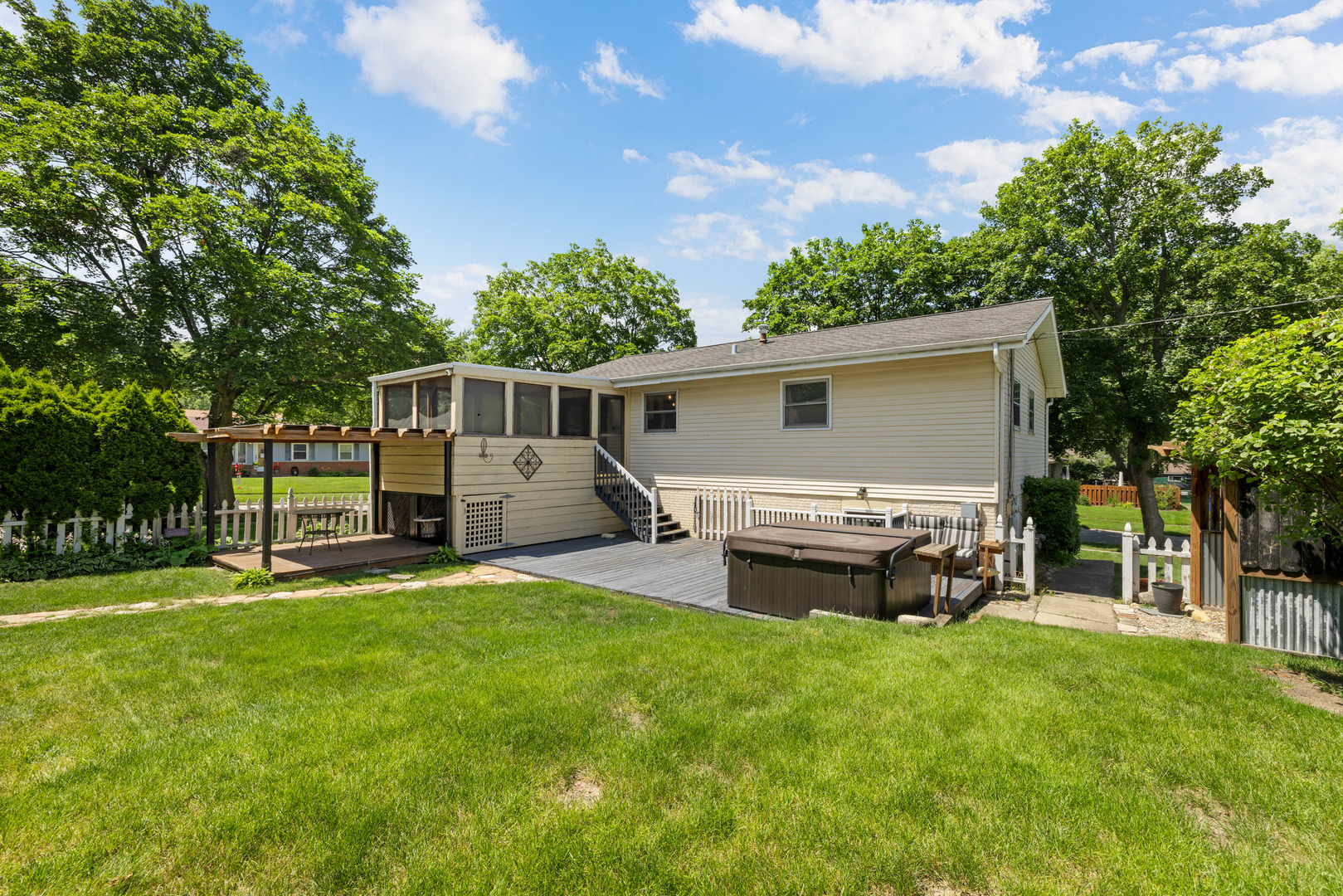 745 Sunbury Road South Elgin, IL 60177 - Photo 34 of 41