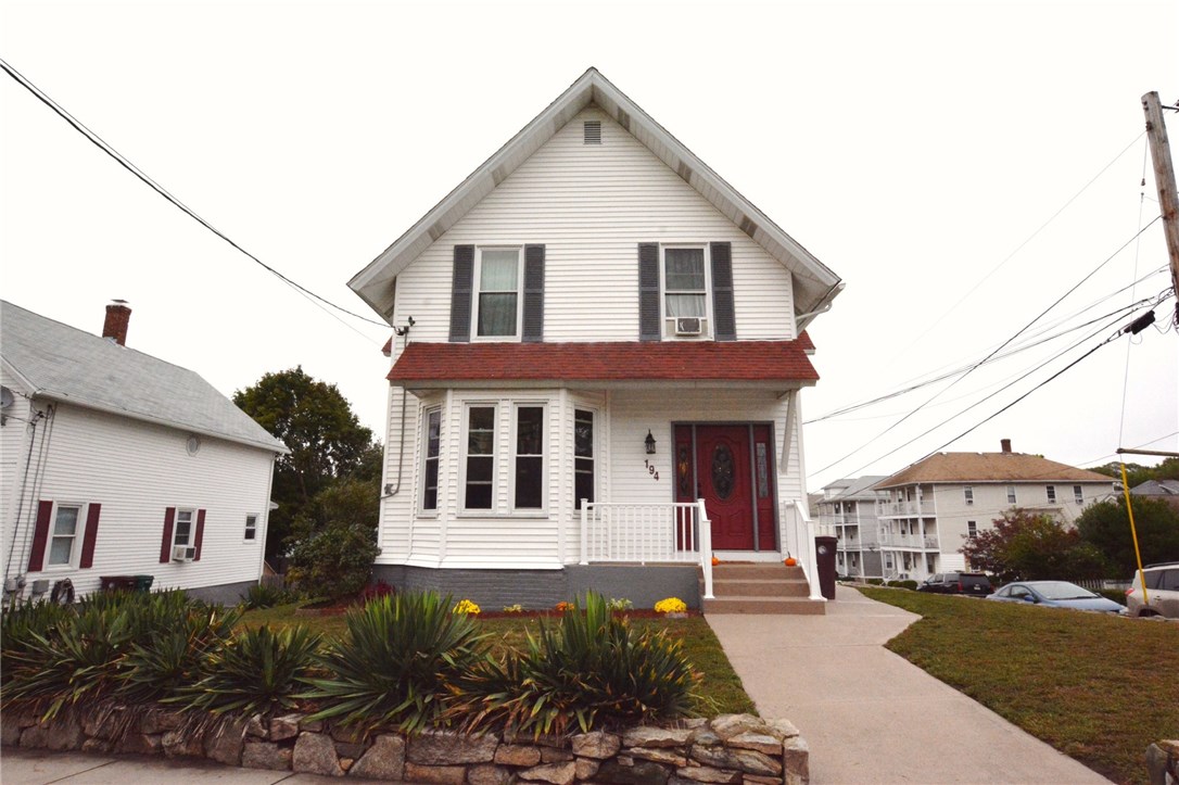 194 Logee Street Woonsocket, RI 02895 - Photo 2 of 38