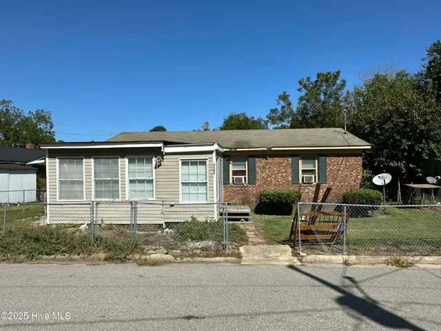 $77,000 | 4396 West Hines Street, Farmville, NC 27828