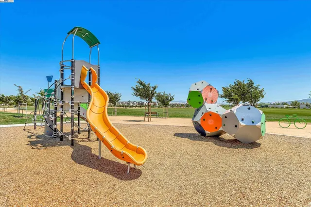 $730,000 | 5501 De Marcus Boulevard, Unit 328, Dublin, CA 94568