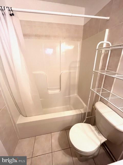 117 Chesapeake Avenue Prince Frederick, MD 20678 - Photo 45 of 65 a bathroom with a toilet and a shower