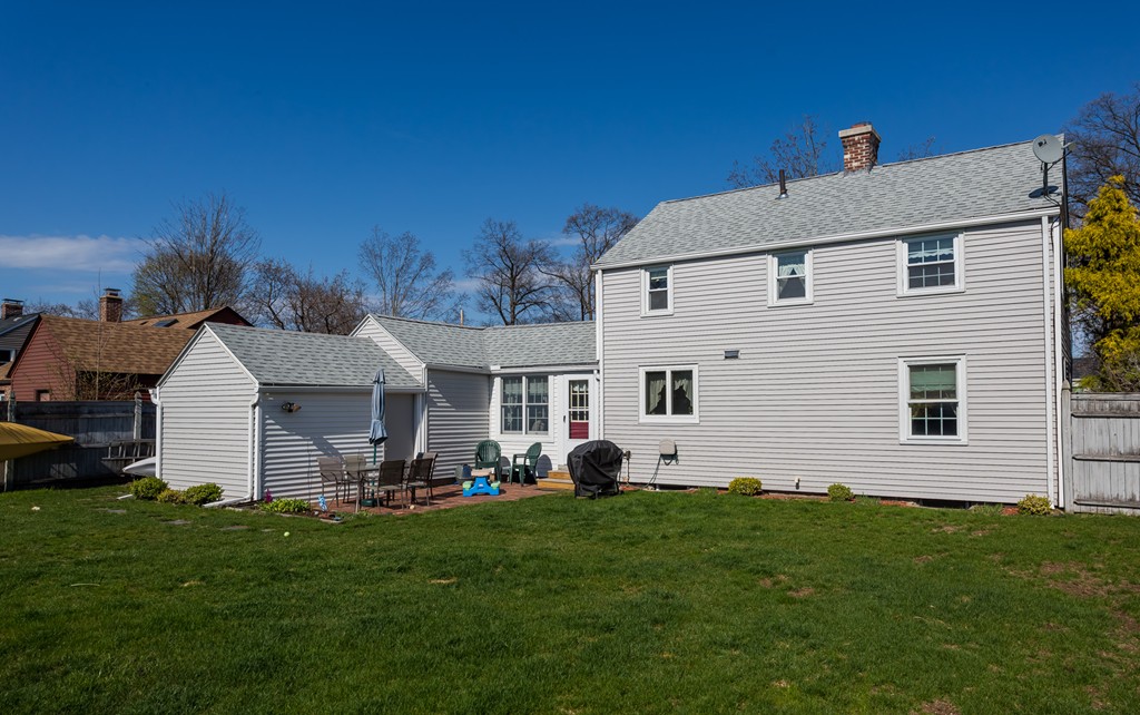 40 Oregon Street Springfield, MA 01118 - Photo 5 of 30 a front view of house with yard and green space