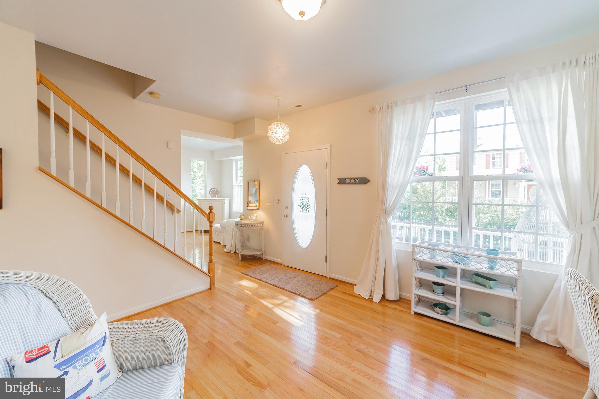 1703 Bay Road Shady Side, MD 20764 - Photo 6 of 27 Living room