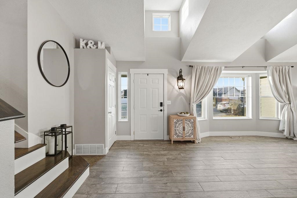 3206 South Vercler Road Spokane Valley, WA 99206 - Photo 3 of 27