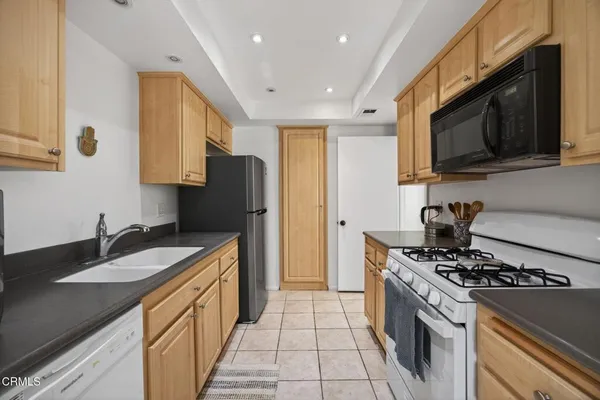 $729,000 | 202 North Carillo Road, Unit E, Ojai, CA 93023