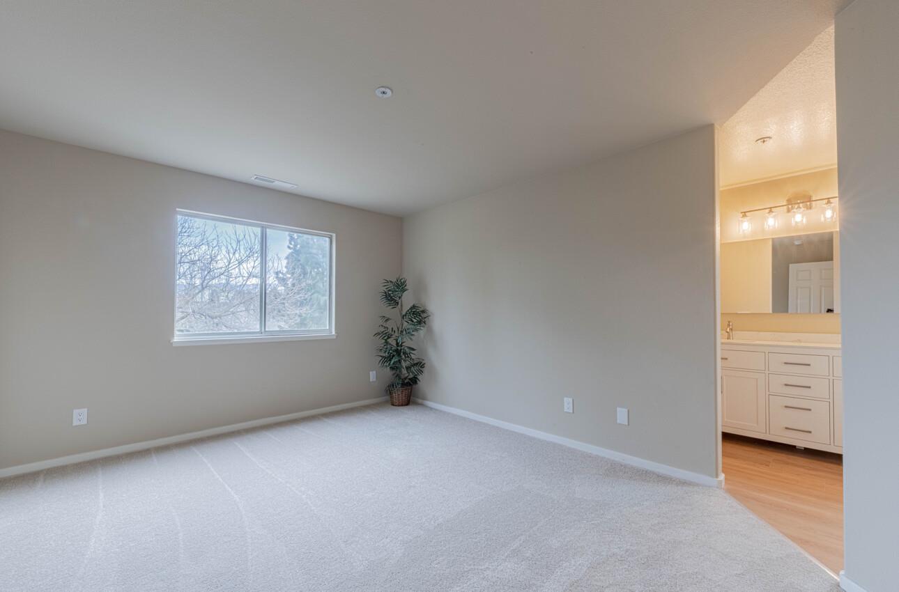 10 Rex Circle Salinas, CA 93906 - Photo 23 of 43 an empty room with windows and closet