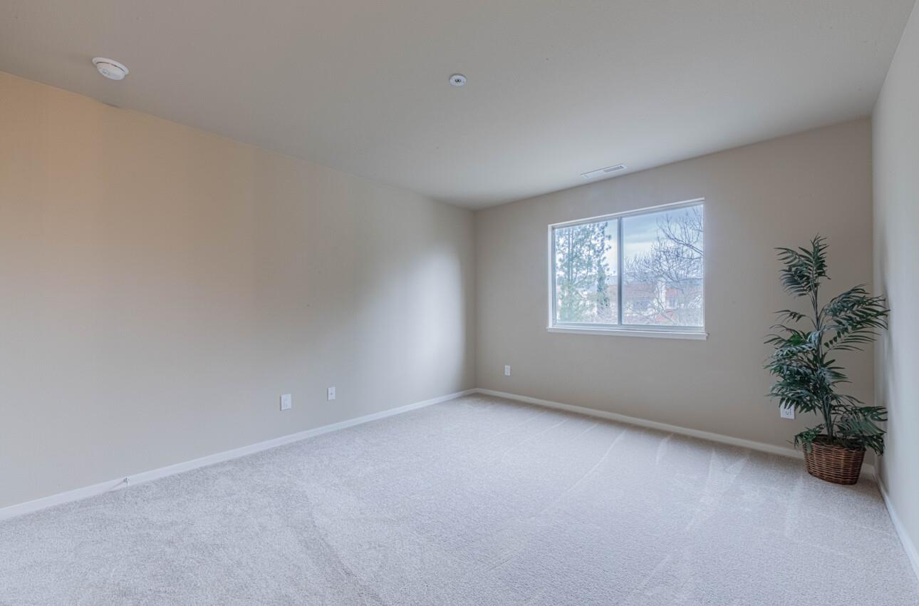 10 Rex Circle Salinas, CA 93906 - Photo 25 of 43 an empty room with windows and closet
