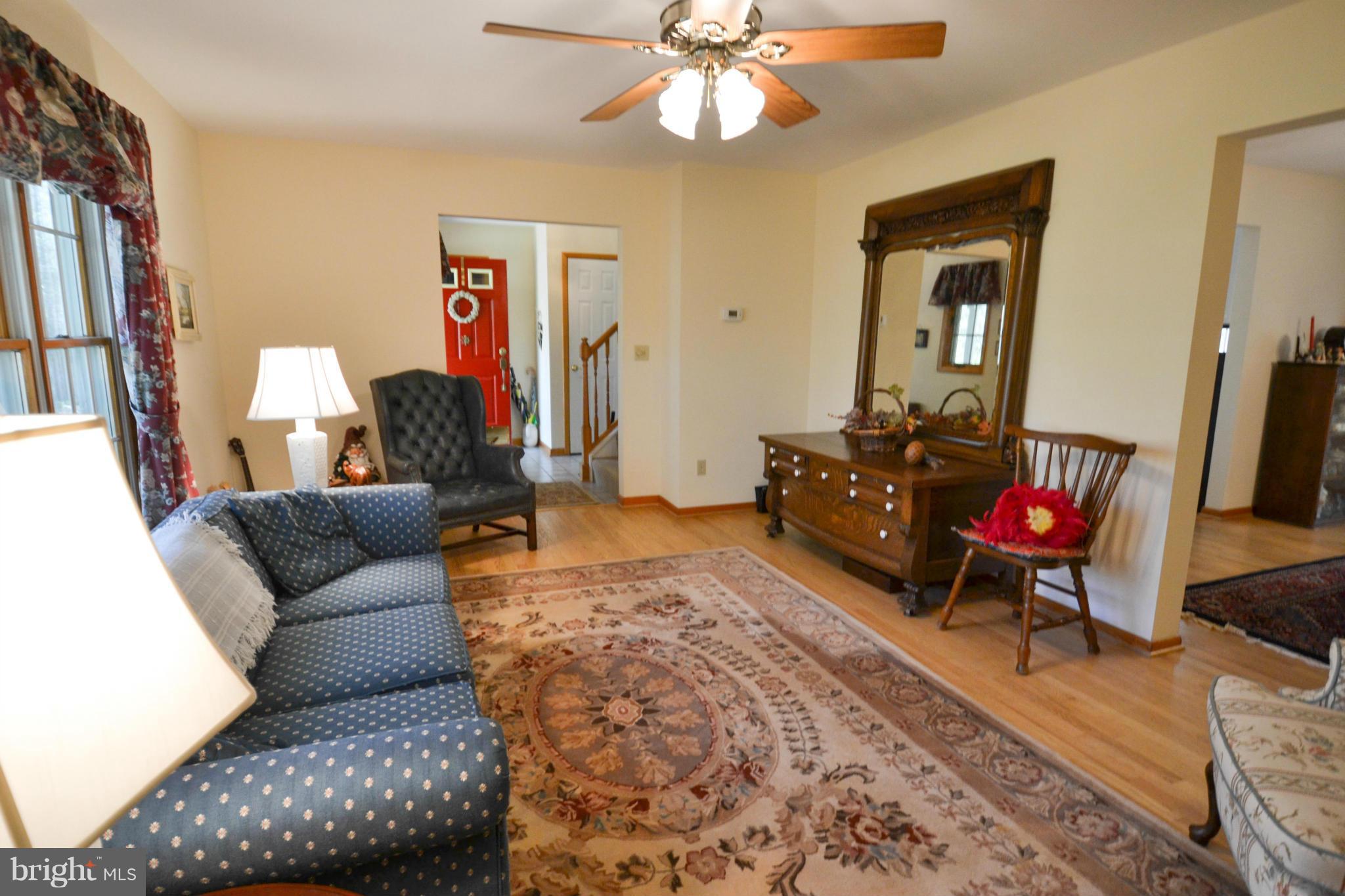 5180 Chalk Point Road West River, MD 20778 - Photo 9 of 24 Living Room