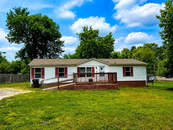 $229,900 | 113 A G Myatt Drive, Dickson, TN 37055