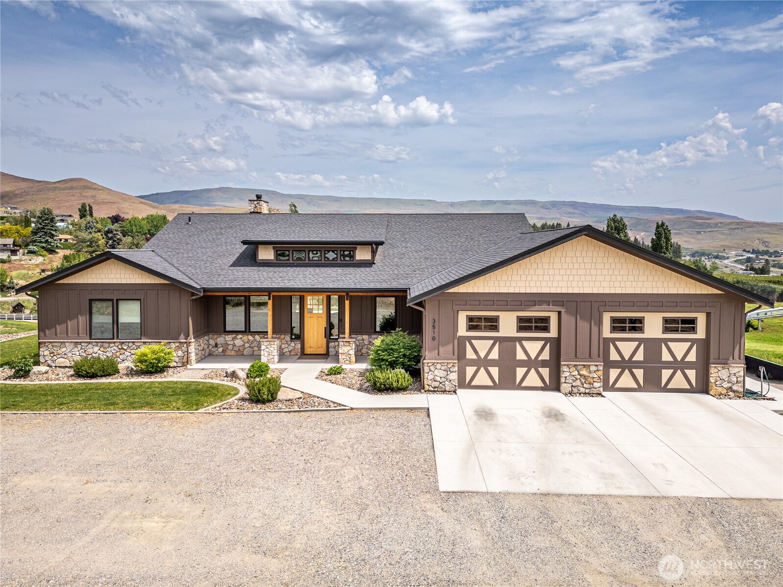 3510 Burchvale Road Wenatchee, WA 98801 - Photo 1 of 40