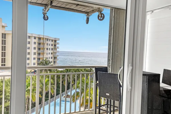 $8,500 | 3546 South Ocean Boulevard, Unit 721, South Palm Beach, FL 33480