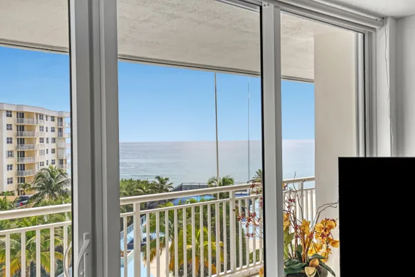 $8,500 | 3546 South Ocean Boulevard, Unit 721, South Palm Beach, FL 33480