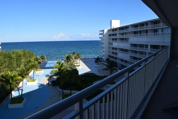 $8,500 | 3546 South Ocean Boulevard, Unit 721, South Palm Beach, FL 33480