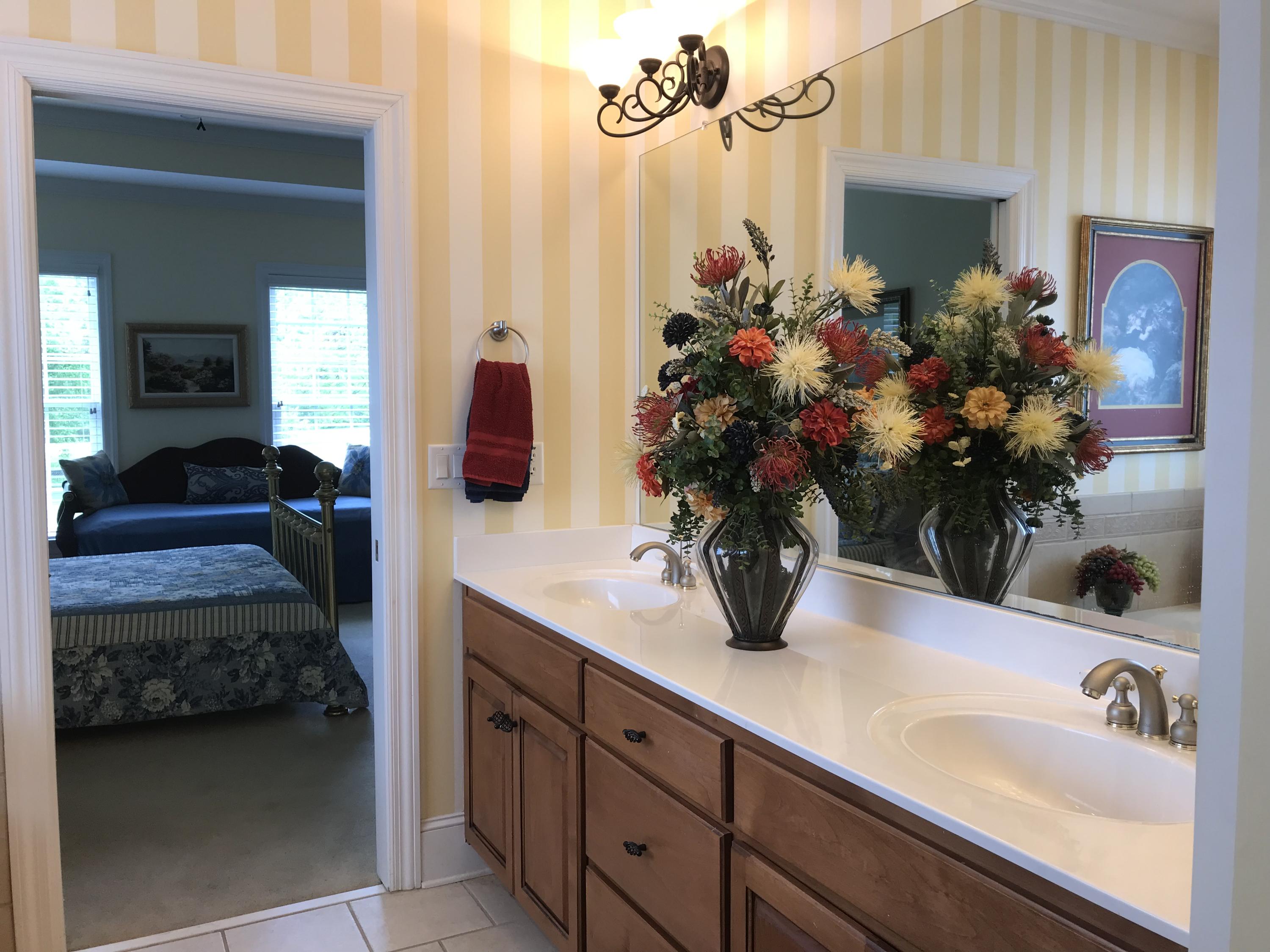 8420 Keystone Circle Chattanooga, TN 37421 - Photo 25 of 35 Master Bath