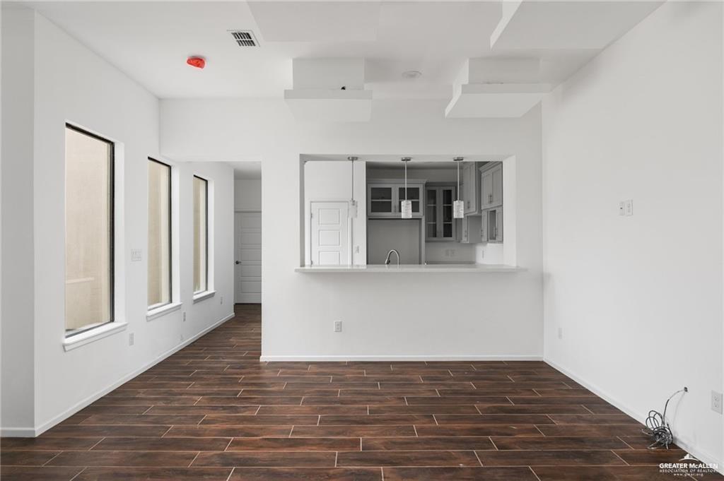 2105 Azalea Street Mission, TX 78573 - Photo 4 of 14