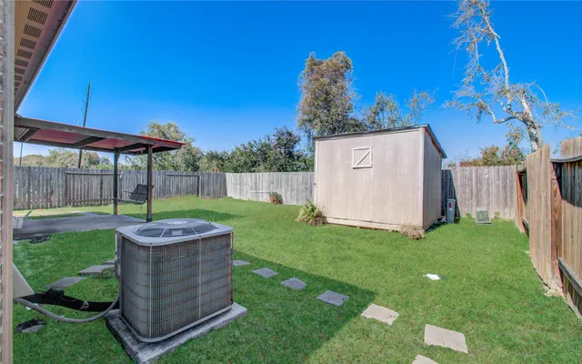 $2,200 | 1315 Diamond Drape Drive, Rosharon, TX 77583