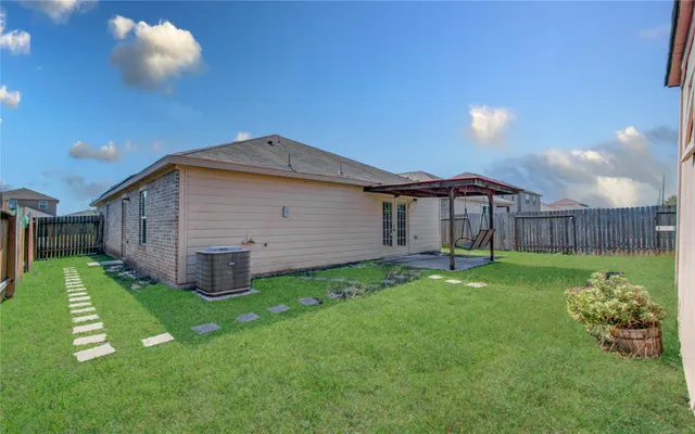 $2,200 | 1315 Diamond Drape Drive, Rosharon, TX 77583