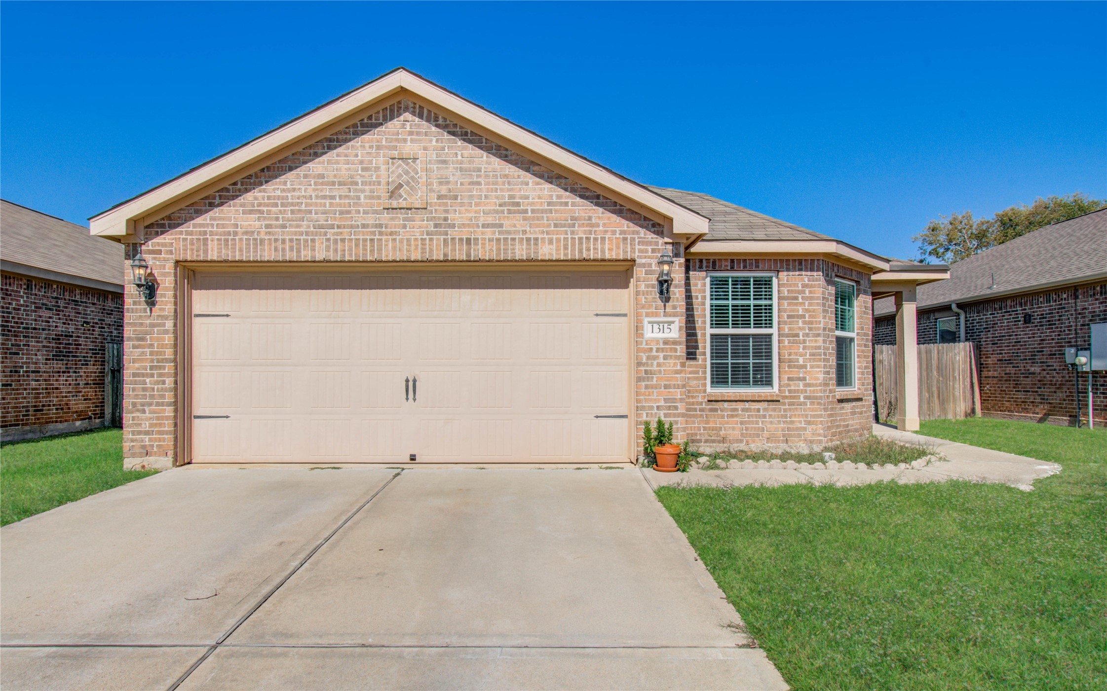 1315 Diamond Drape Drive Rosharon, TX 77583 - Photo 29 of 40