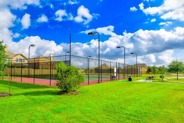 1315 Diamond Drape Drive Rosharon, TX 77583 - Photo 38 of 40 Community Tennis Courts