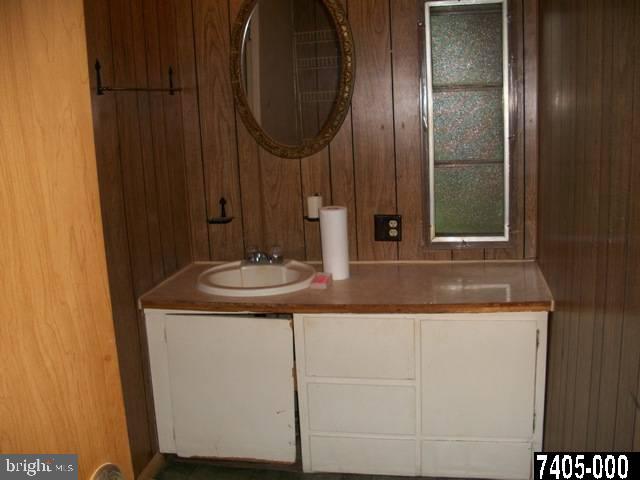 355 Newcomer Road Windsor, PA 17366 - Photo 12 of 19