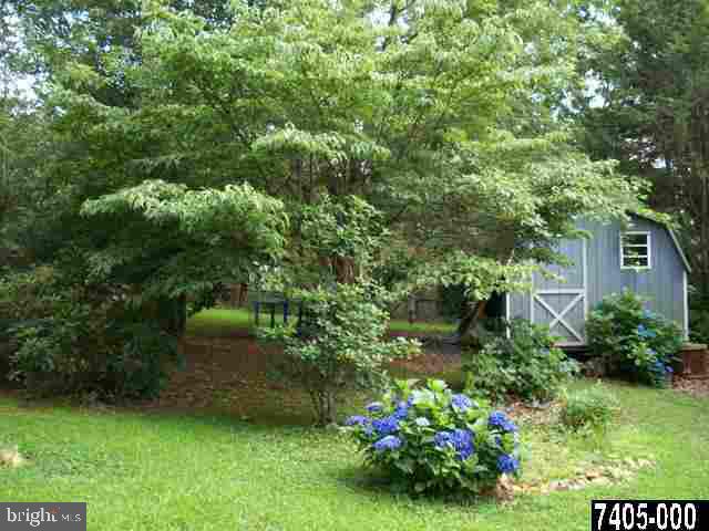 355 Newcomer Road Windsor, PA 17366 - Photo 14 of 19
