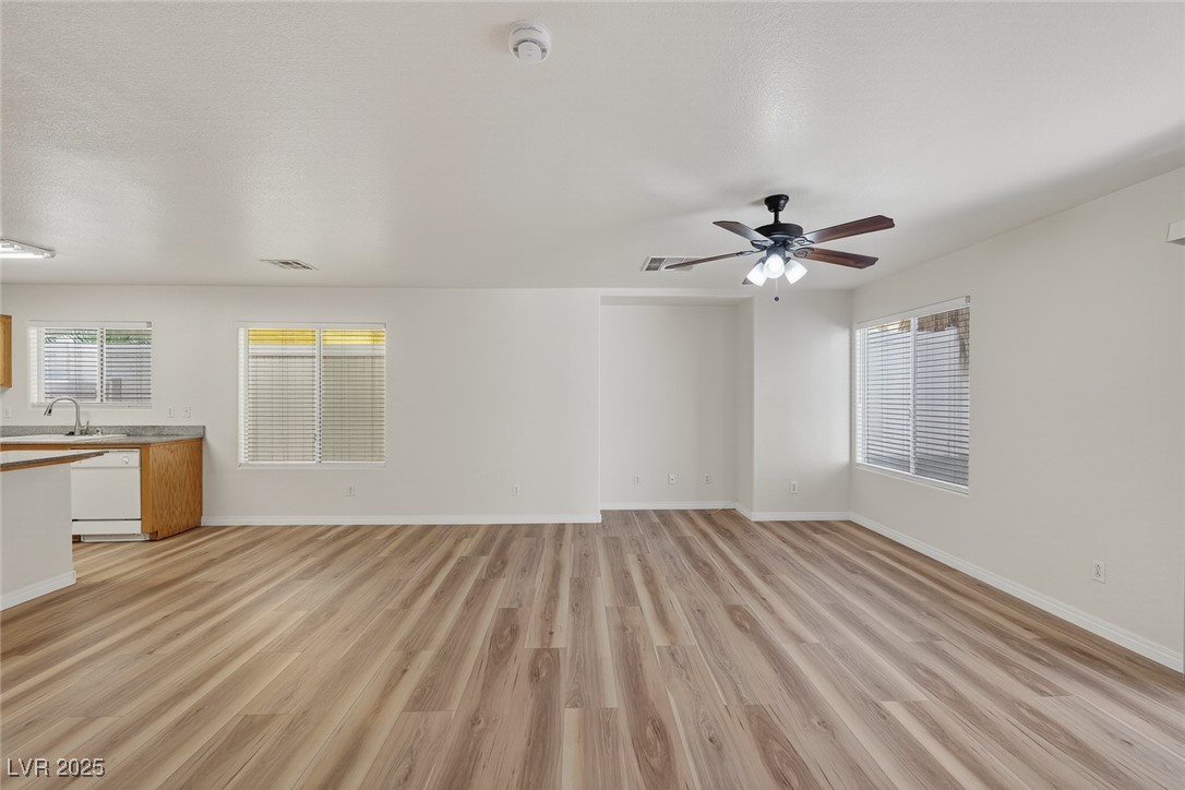 7281 Larix Road Las Vegas, NV 89113 - Photo 6 of 38