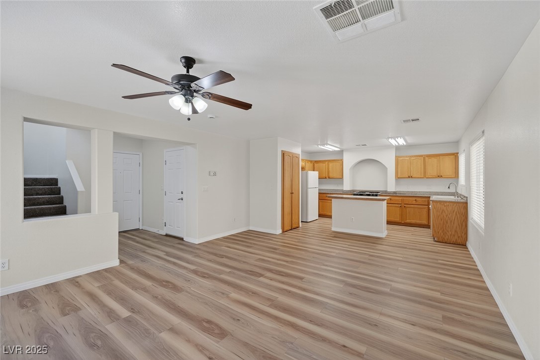 7281 Larix Road Las Vegas, NV 89113 - Photo 9 of 38