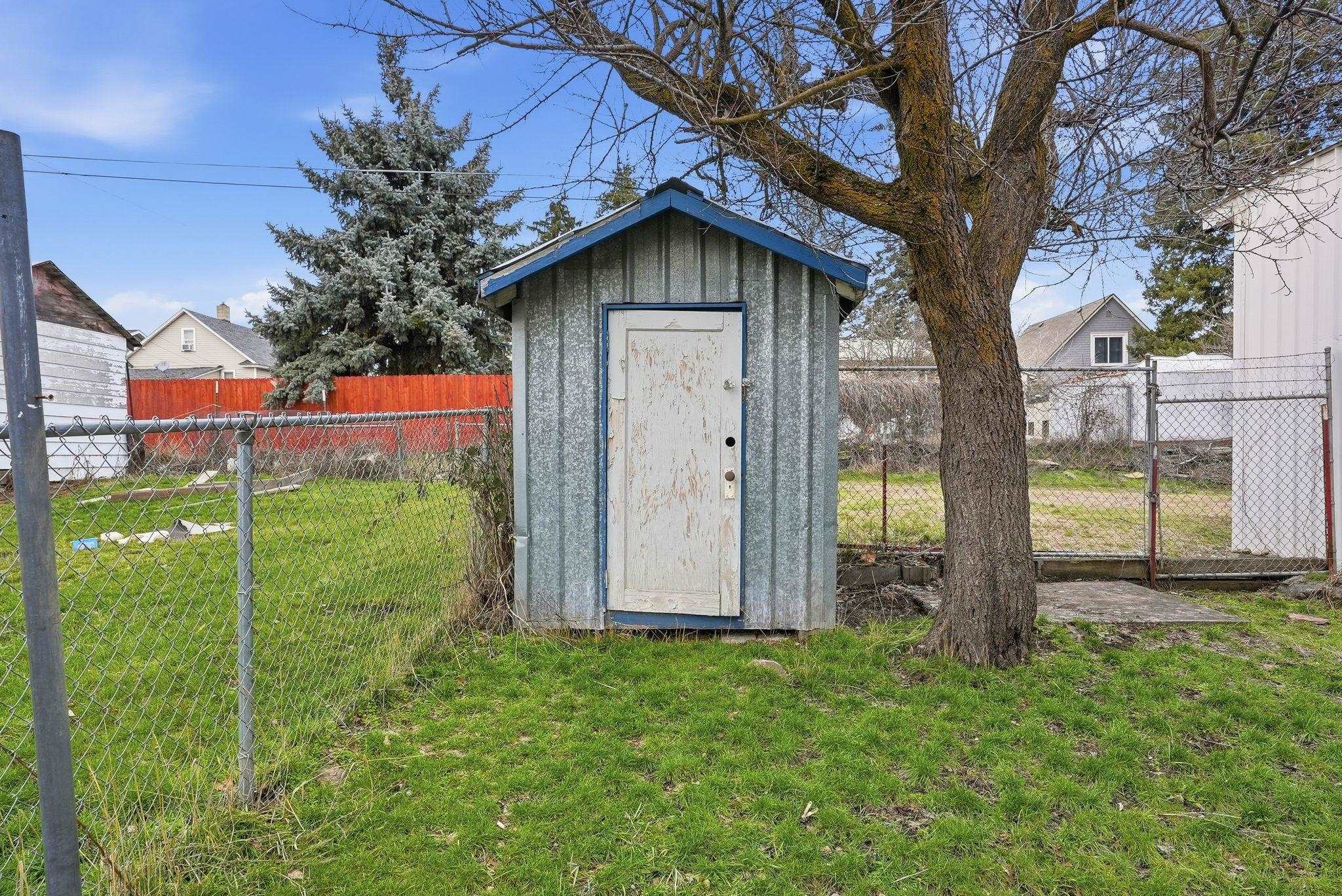 2207 East Gordon Avenue Spokane, WA 99207 - Photo 20 of 25