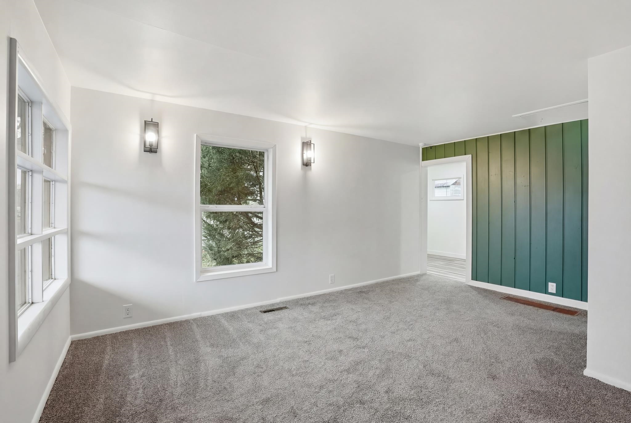 2207 East Gordon Avenue Spokane, WA 99207 - Photo 4 of 25