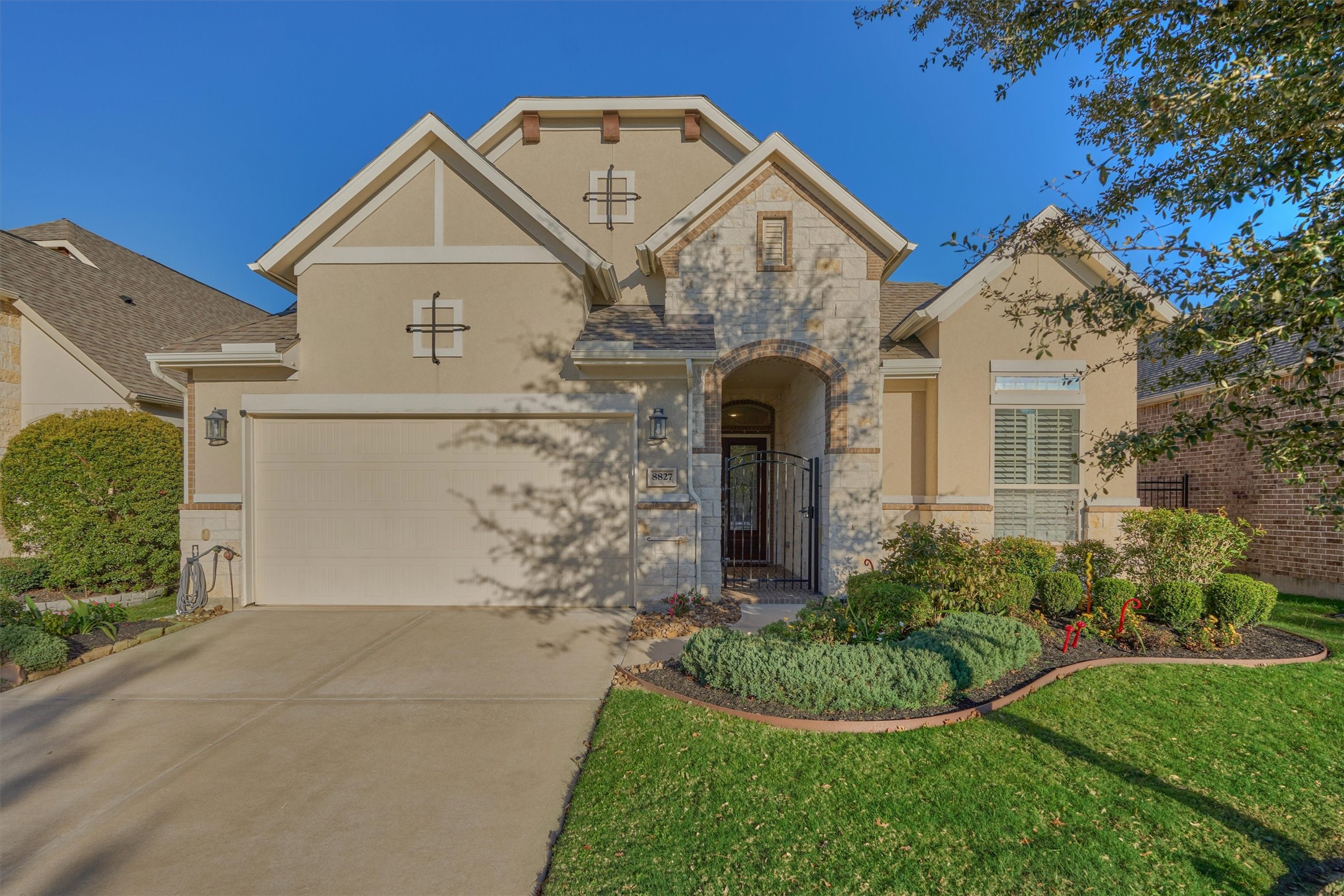 8827 Leaning Hollow Lane Spring, TX 77379 - Photo 5 of 49 Hose bib in front yard. Landscape border provided by owner.