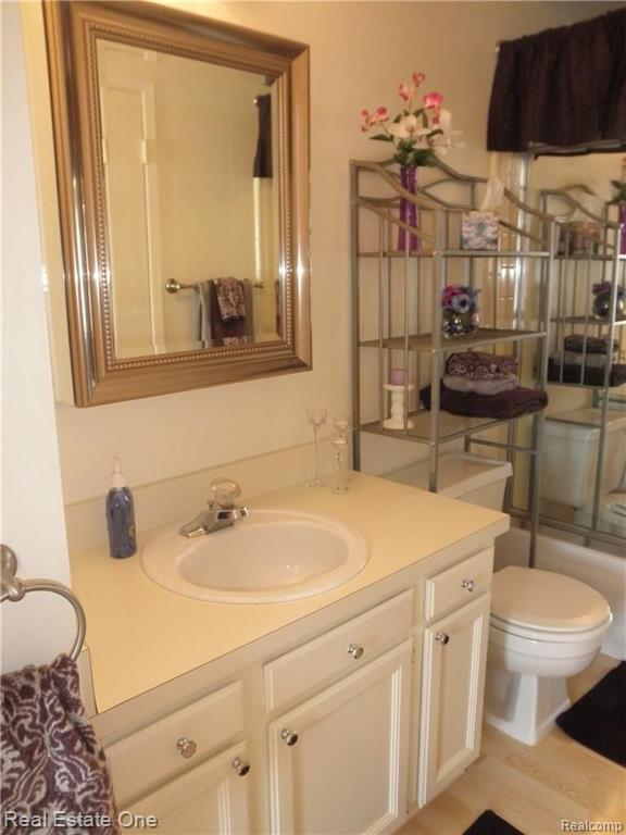 301 Willow Grove Lane, Unit 98 Rochester, MI 48307 - Photo 23 of 38