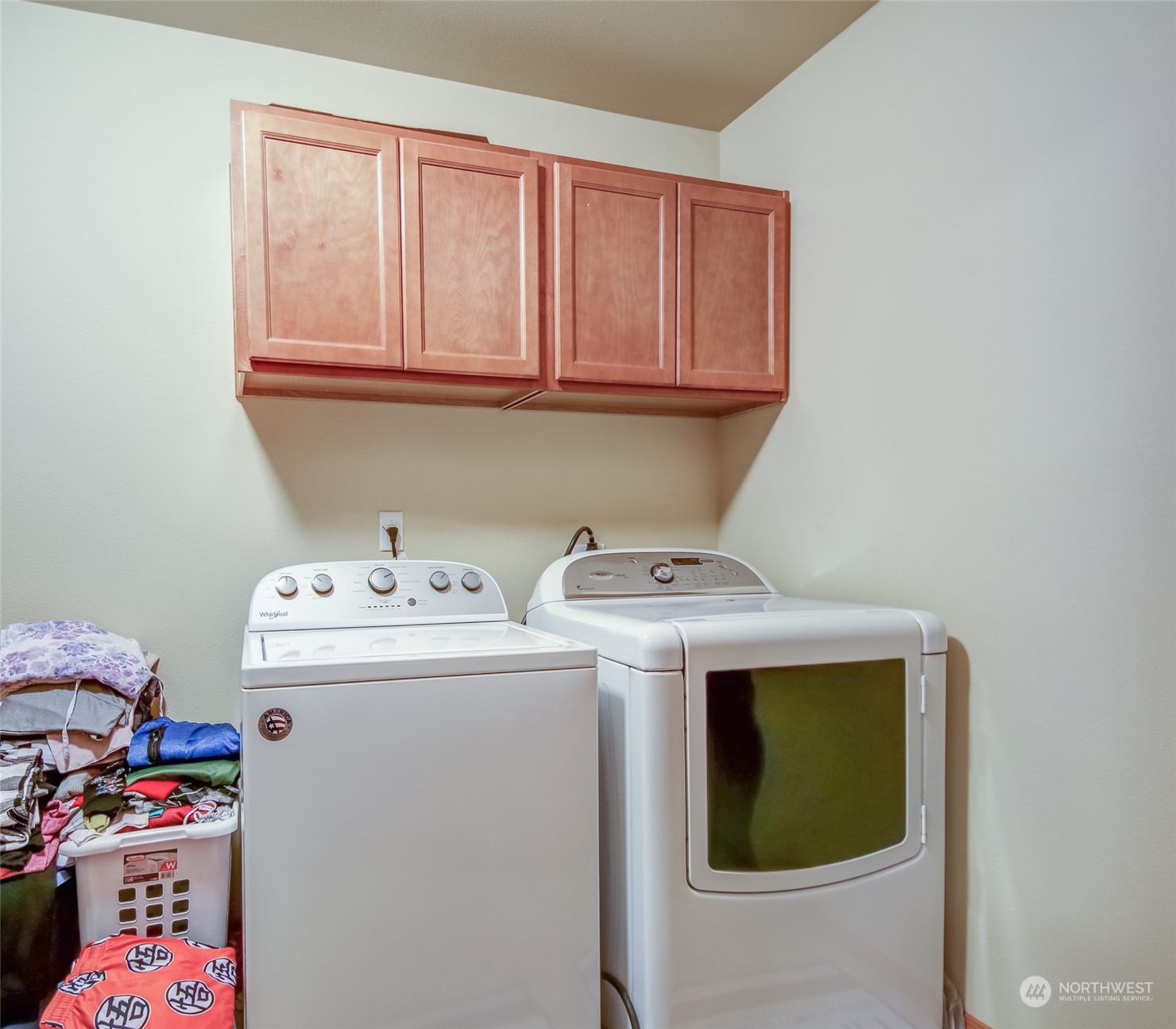 4644 Chanting Circle Southwest Port Orchard, WA 98367 - Photo 16 of 26 a utility room with dryer and washer