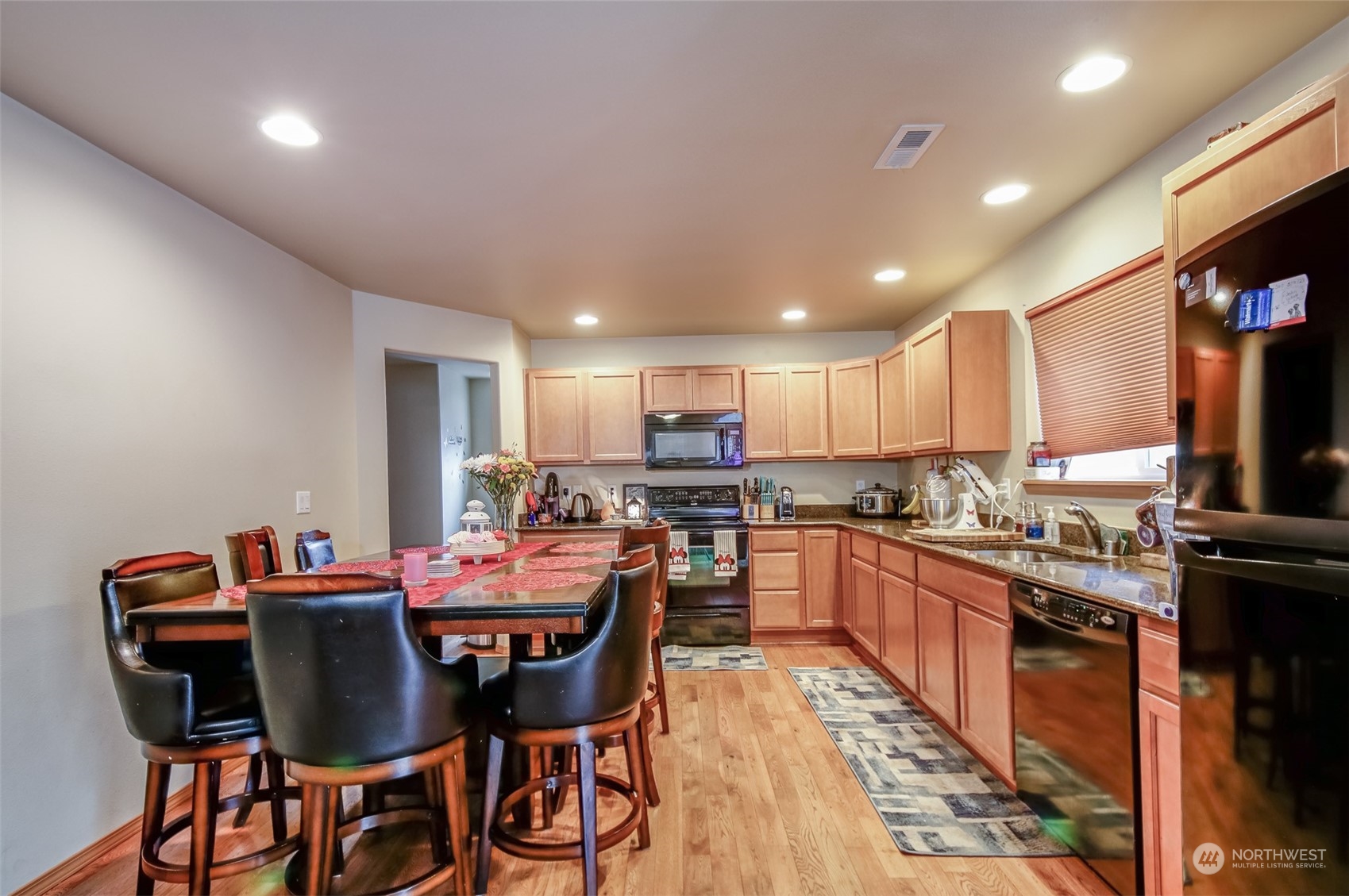 4644 Chanting Circle Southwest Port Orchard, WA 98367 - Photo 6 of 26 a view of a dining room with furniture