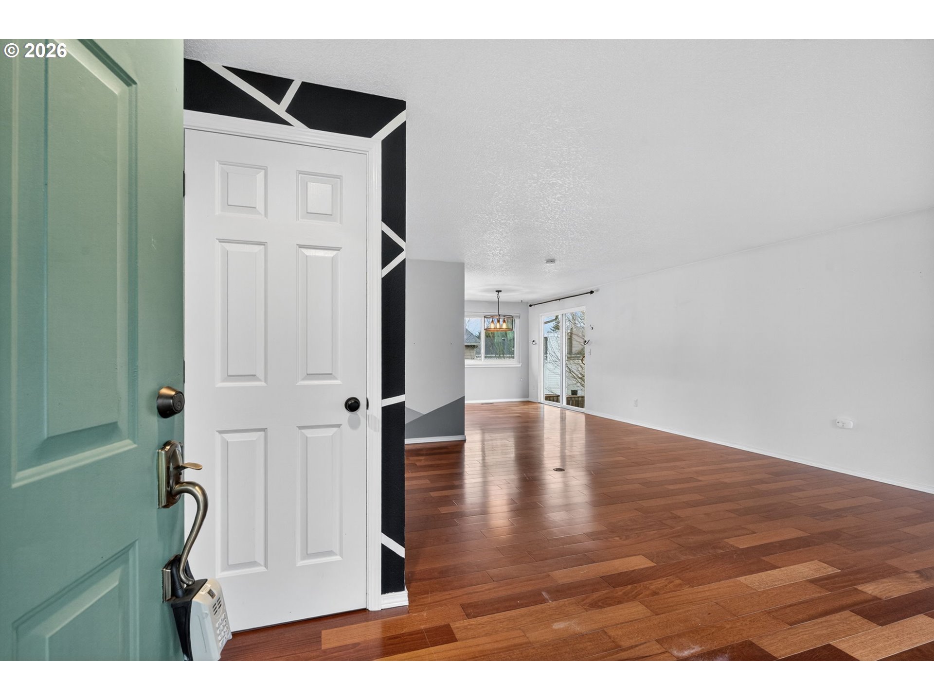 17285 Southwest Hart Way Beaverton, OR 97007 - Photo 5 of 39