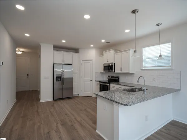 $2,315 | 30 Thorne Street, Fountain Inn, SC 29644