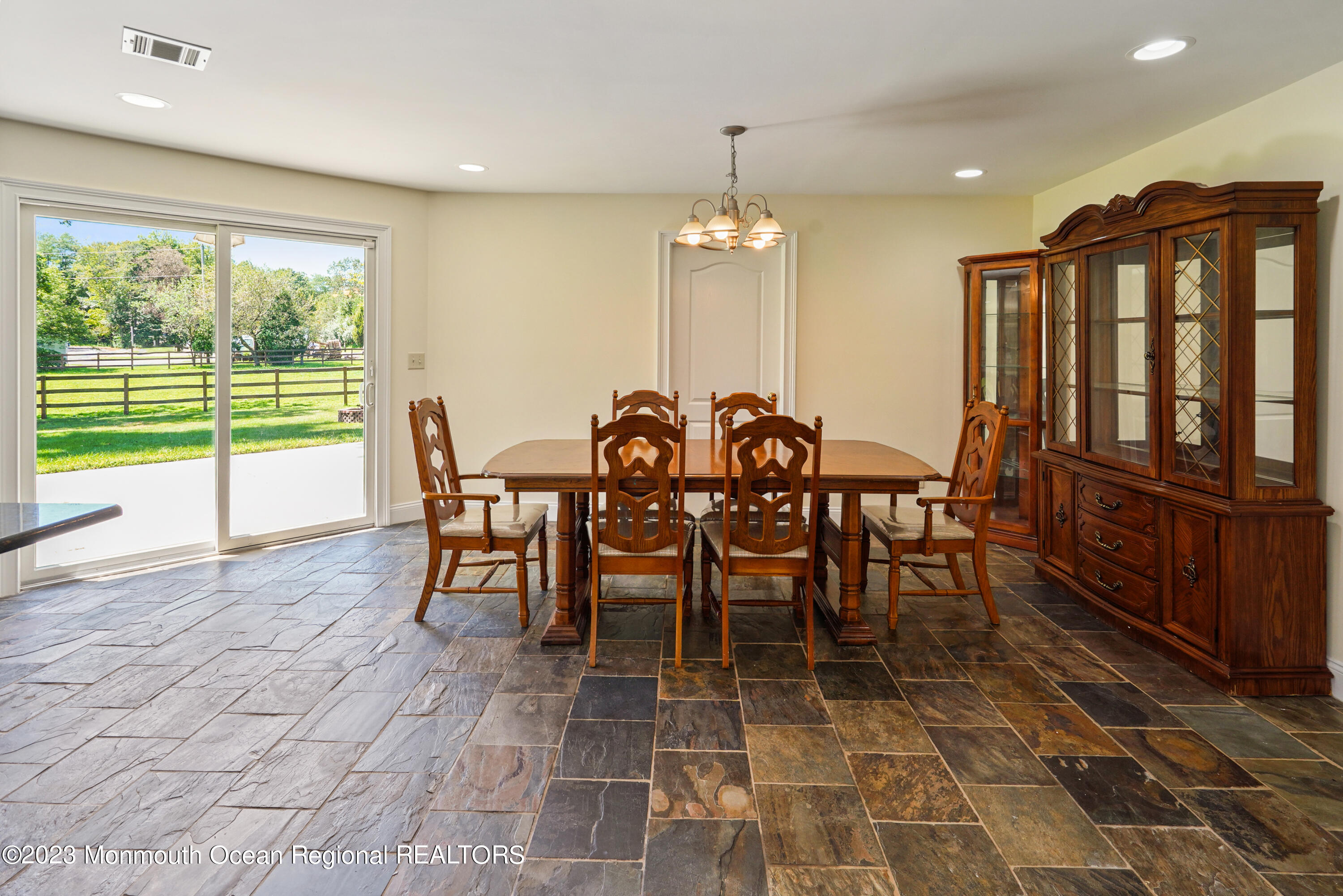 95 Daum Road Manalapan, NJ 07726 - Photo 24 of 48 Eat in Kitchen
