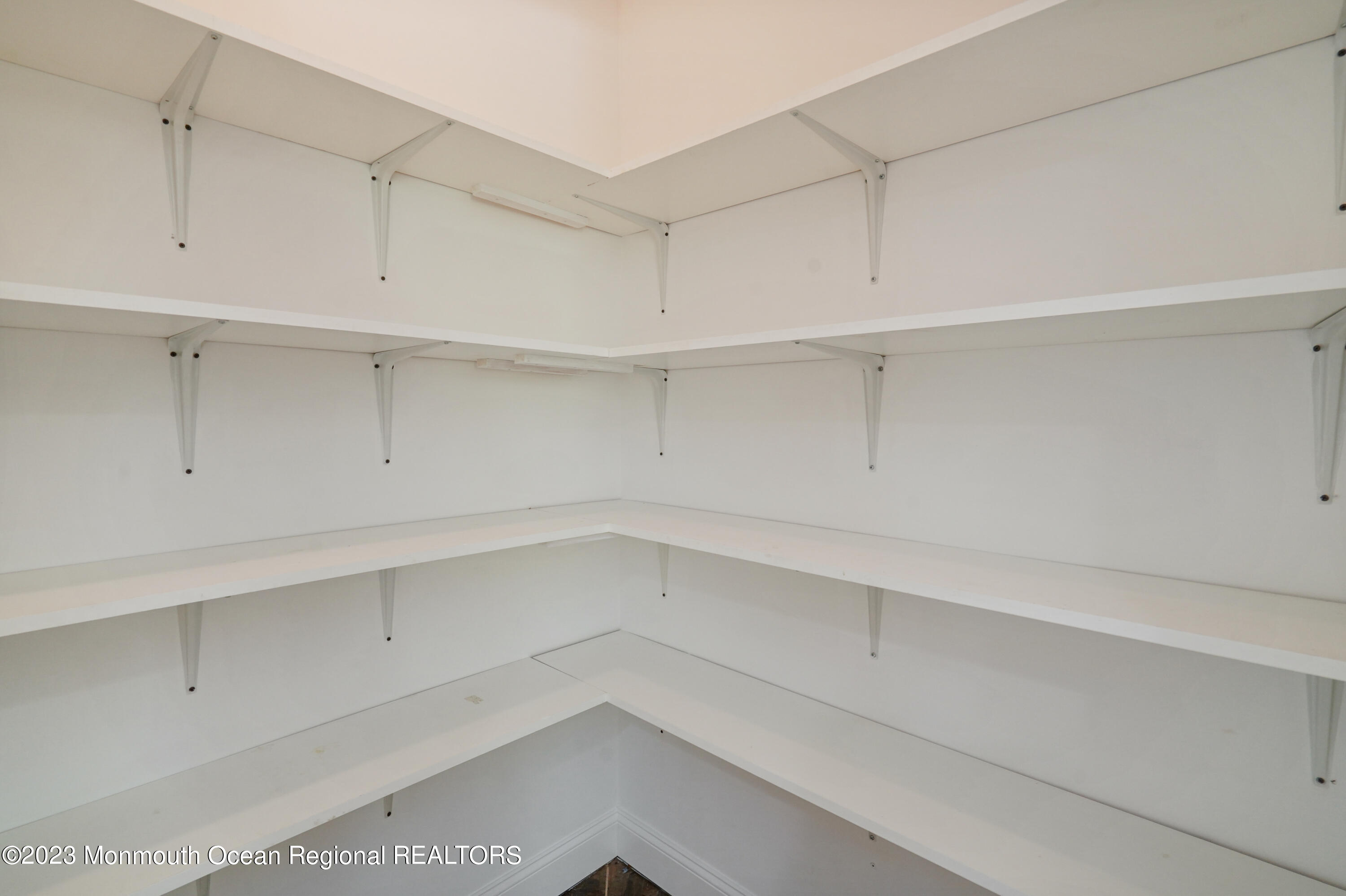 95 Daum Road Manalapan, NJ 07726 - Photo 26 of 48 Walk In Kitchen Pantry