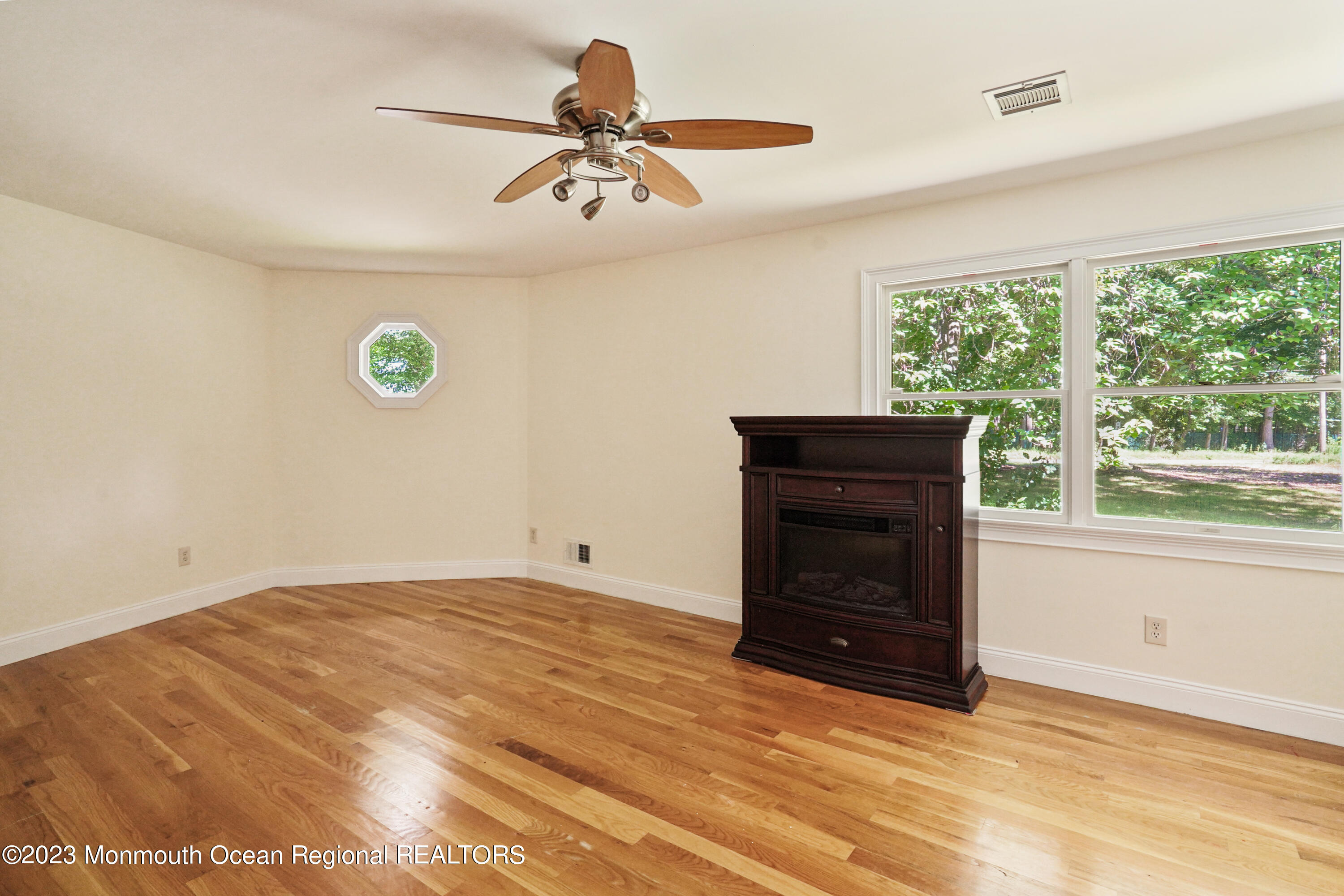 95 Daum Road Manalapan, NJ 07726 - Photo 33 of 48 Primary Bedroom